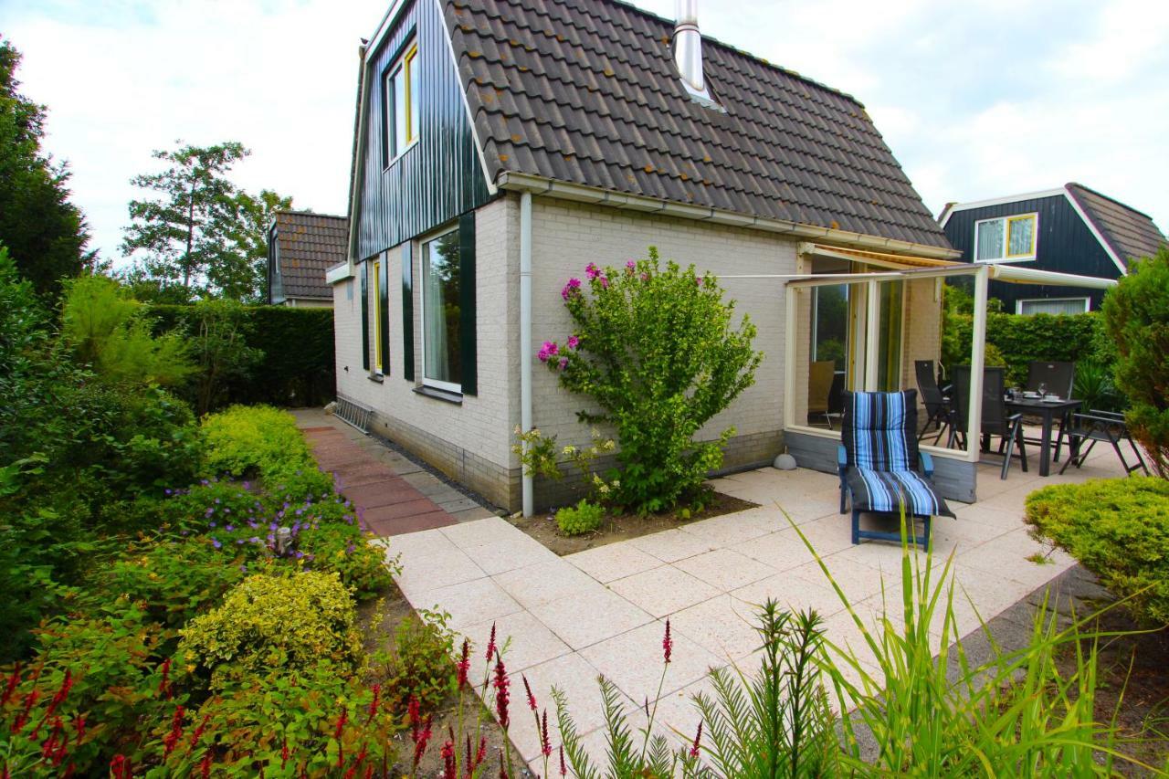 Bungalows - Bungalowpark Mooyeveld - Uniek Gelegen In De Duinen! Егмонд-Біннен Екстер'єр фото